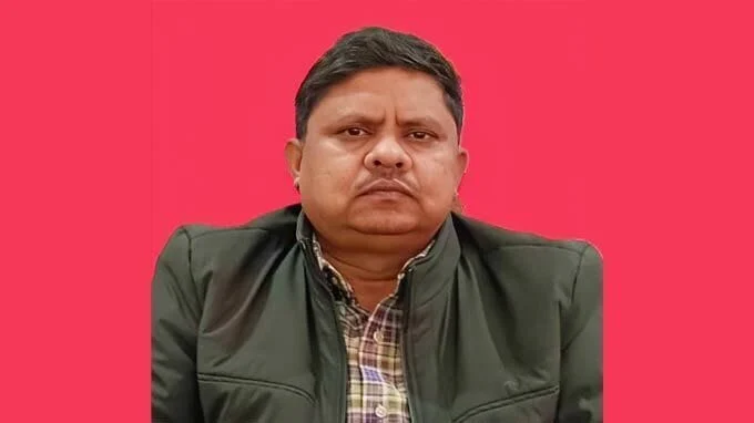 News Universal, अध्यापक बच्चों को संचारी रोग के लक्षण, उपचार और सावधानियां बताएं-महेन्द्र प्रसाद,