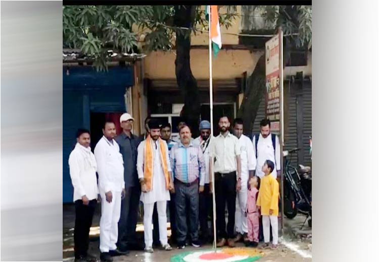 News Universal,हर्षोल्लास के साथ तिरंगा लहराकर मनाया गया जश्ने आजादी का पर्व,