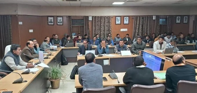 डीएम ने जिला स्वास्थ्य समिति एवं स्वास्थ्य विभाग से सम्बन्धित योजनाओं की किया समीक्षा बैठक,जिला अधिकारी सिद्धार्थनगर,जिला स्वास्थ्य समिति, स्वास्थ्य विभाग से सम्बन्धित योजनाएं,समीक्षा बैठक,