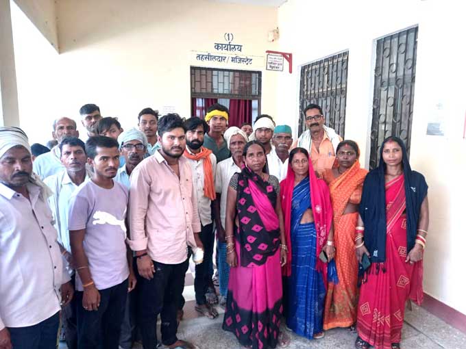 सिद्धार्थनगर समाचार,बन रहे बांध को रोकने की मांग,इटवा तहसील समाचार,banrahe bandh rokne ki mang sakatpur,