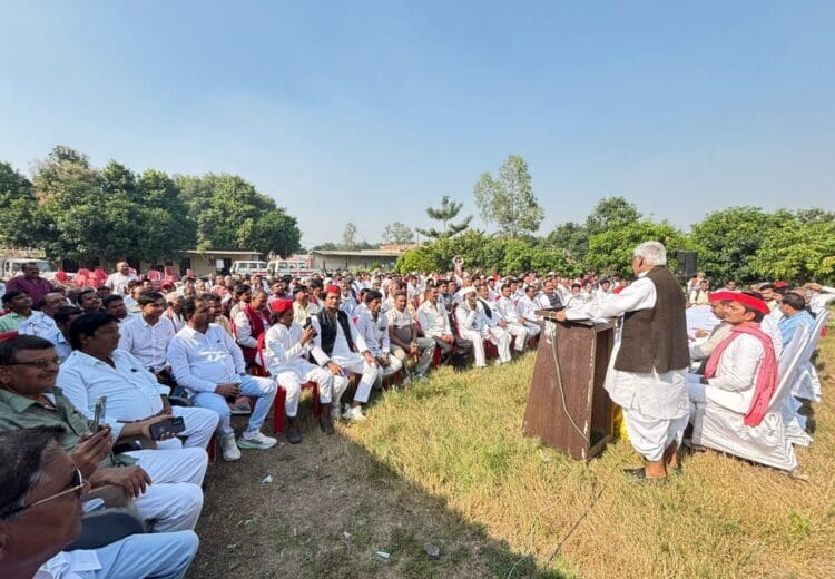 samajwadi party booth astriya karyakarta sammlen PI,सपा का बूथ स्तरीय सम्मेलन,एसआईआर प्रशिक्षण,समाजवादी पार्टी,इटवा विधानसभा 305, नेता प्रतिपक्ष माता प्रसाद पाण्डेय,इटवा विधायक माता प्रसाद पाण्डेय,इटवा समाचार,समाजवादी पार्टी समाचार,सिद्धार्थनगर समाचार,samajwadi-party-booth-astriya-karyakarta-sammlen,