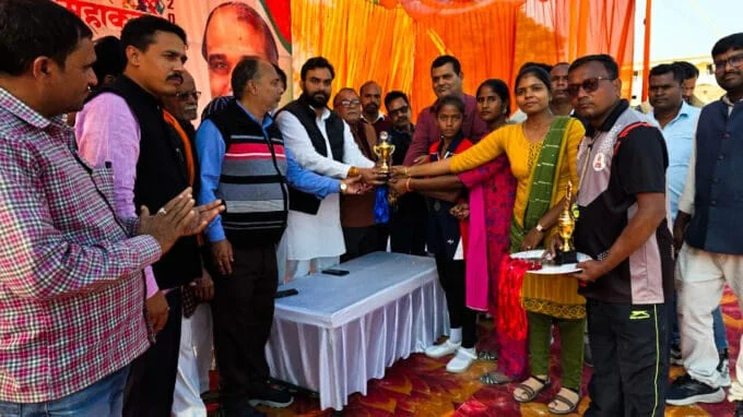 sansad khel mahakumbh sammpn 27 nov 25,दो दिवसीय सांसद खेल महाकुंभ का समापन, विजयी खिलाड़ी पुरस्कृत,इटवा समाचार, खेल समाचार,सिद्धार्थनगर समाचार,sansad khel mahakumbh 2025 samapan itwa,
