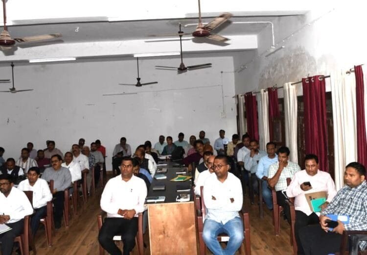 tahsil diwas with dm itwa PI 01,जिलाधिकारी सिद्धार्थनगर शिवशरणप्पा जीएन,तहसील इटवा,सम्पूर्ण तहसील समाधान दिवस इटवा,complete tehsil solution day district magistrate tehsil itwa,