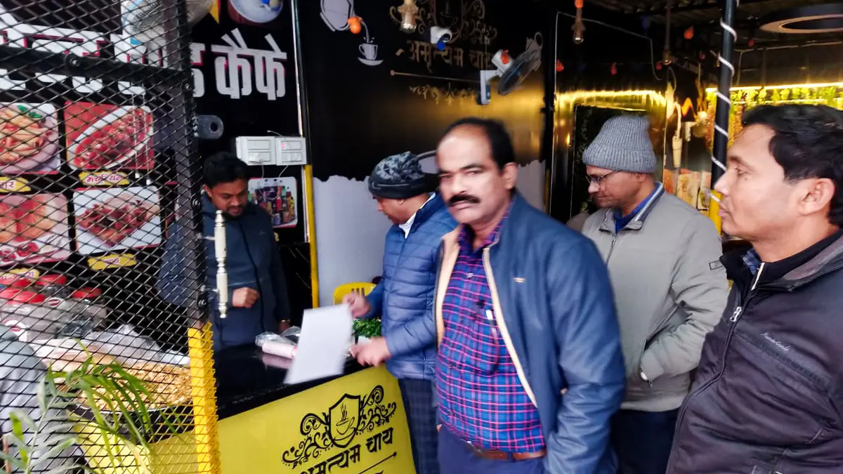 नववर्ष के अवसर पर, मिलावटी खाद्य एवं पेय पदार्थ के विक्रय पर प्रभावी रोकथाम,चलाया गया विशेष अभियान, खाद्य सुरक्षा विभाग सिद्धार्थनगर,सिद्धार्थनगर समाचार,milawti khadya pey padarth roktham abhiyan swasthya vibhag siddharthnagar,